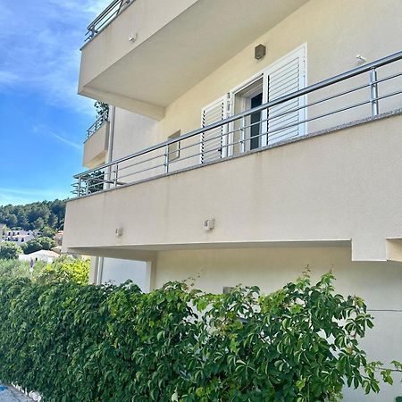 Apartments Lozina Дрвеник Екстериор снимка