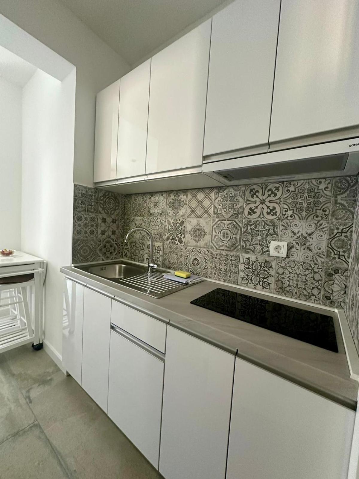 Apartments Lozina Дрвеник Екстериор снимка
