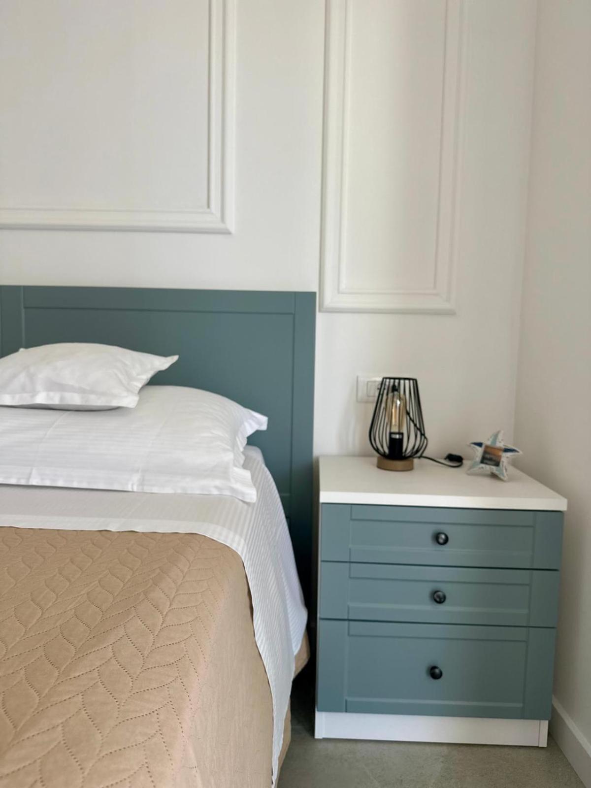 Apartments Lozina Дрвеник Екстериор снимка