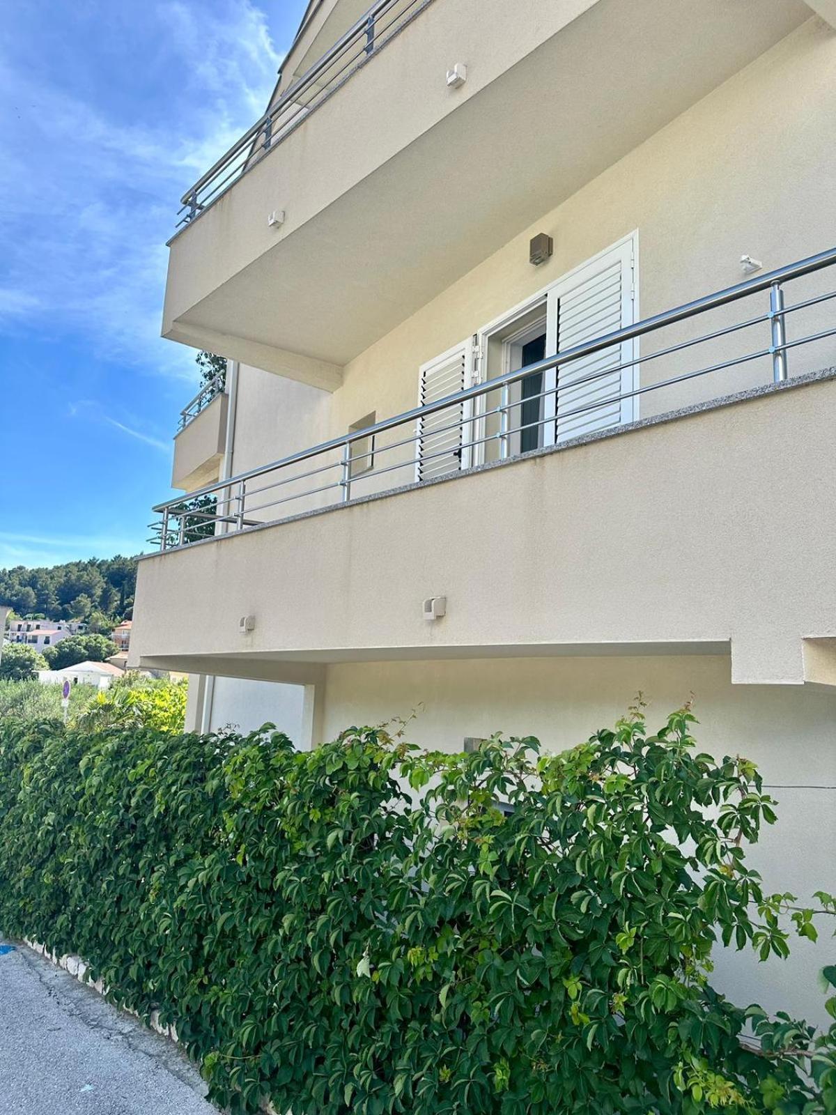 Apartments Lozina Дрвеник Екстериор снимка